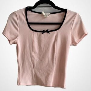 French Pastry Light Pink Medium Crop